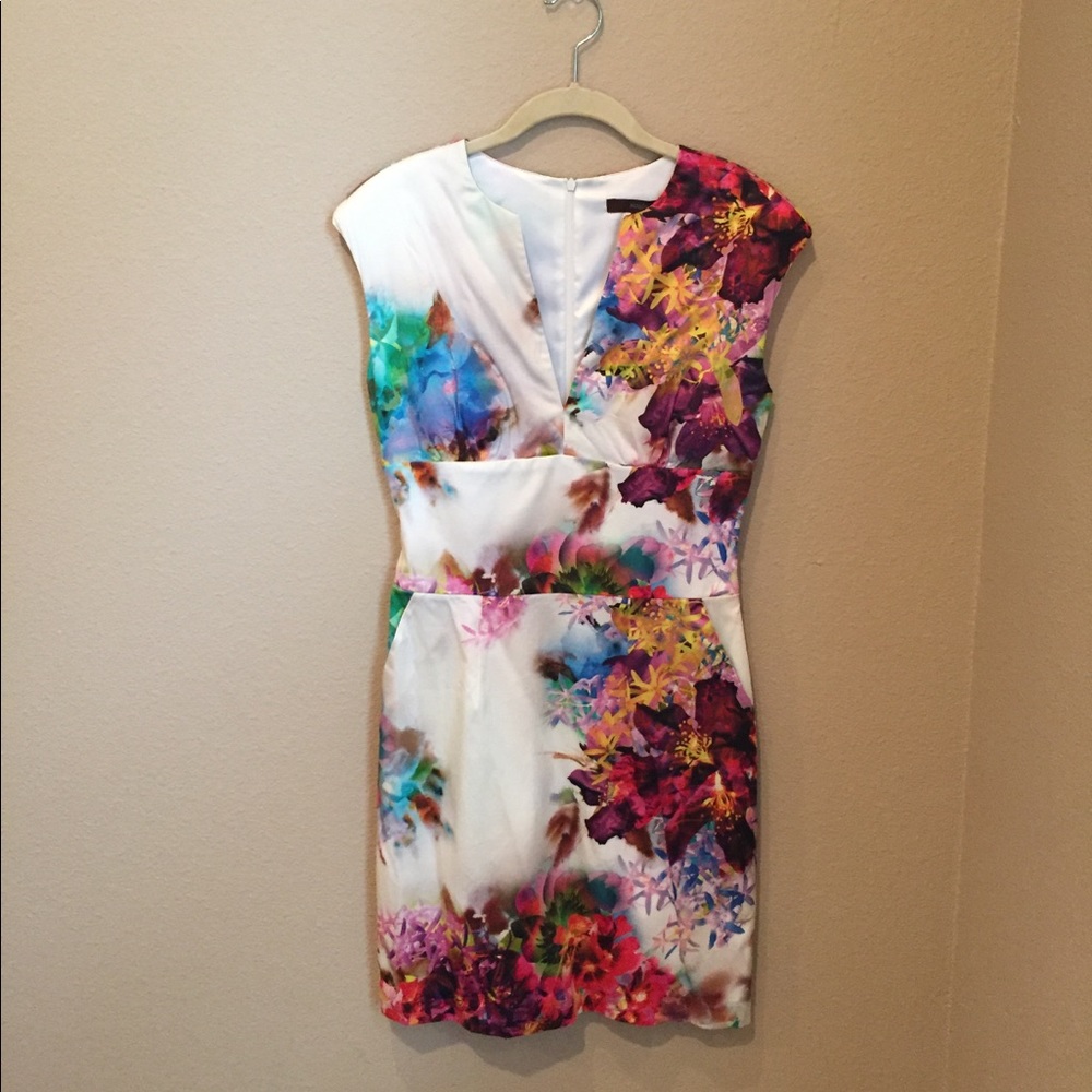 Sleeveless dress by Single
